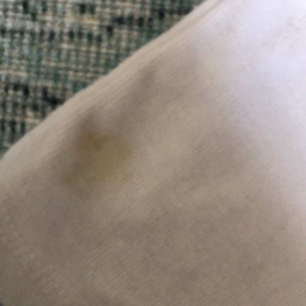 White brandy Melville crop top - Picture 2 of 2